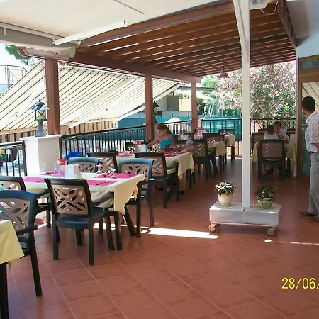 Kriss Ξενοδοχείο 3*