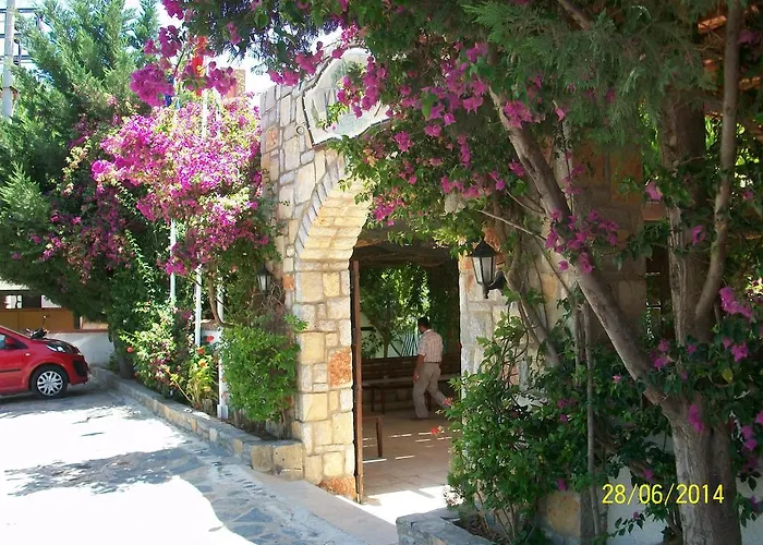 Kriss Hotel 3*
