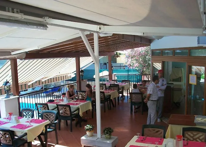 Kriss Hotel