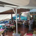 Kriss Hotel