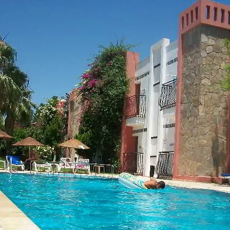 Otel Kriss 3*